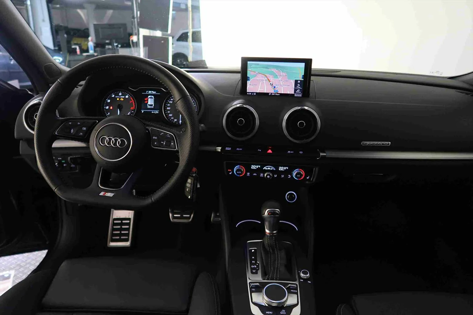 Audi S3 Sportback 2.0 TFSI quattro  Image 5