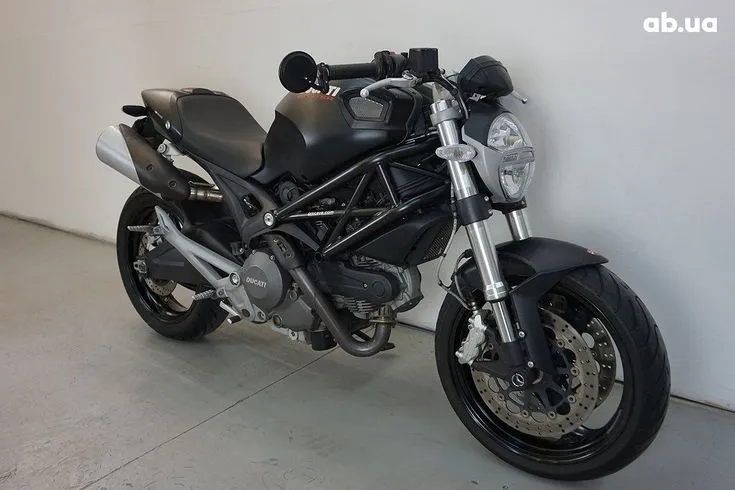 Ducati Monster Image 3